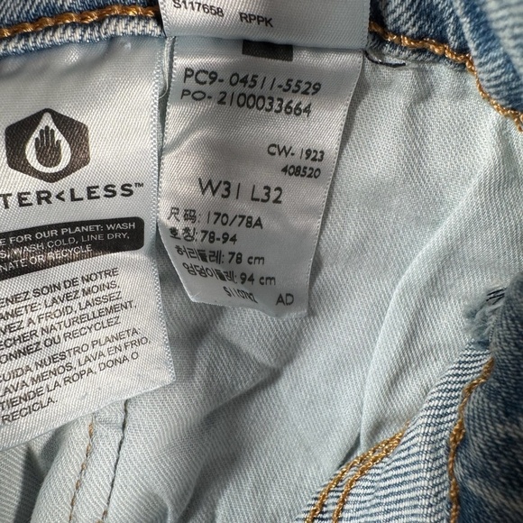 Levis Jeans Mens 31 Blue 511 Straight Light Wash NWT - Picture 3 of 14